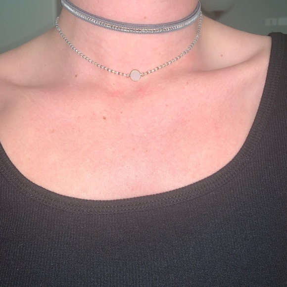 Chokers - Picture 3 of 4